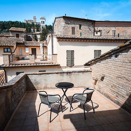 Roof Garden Rooms Assis Exterior foto