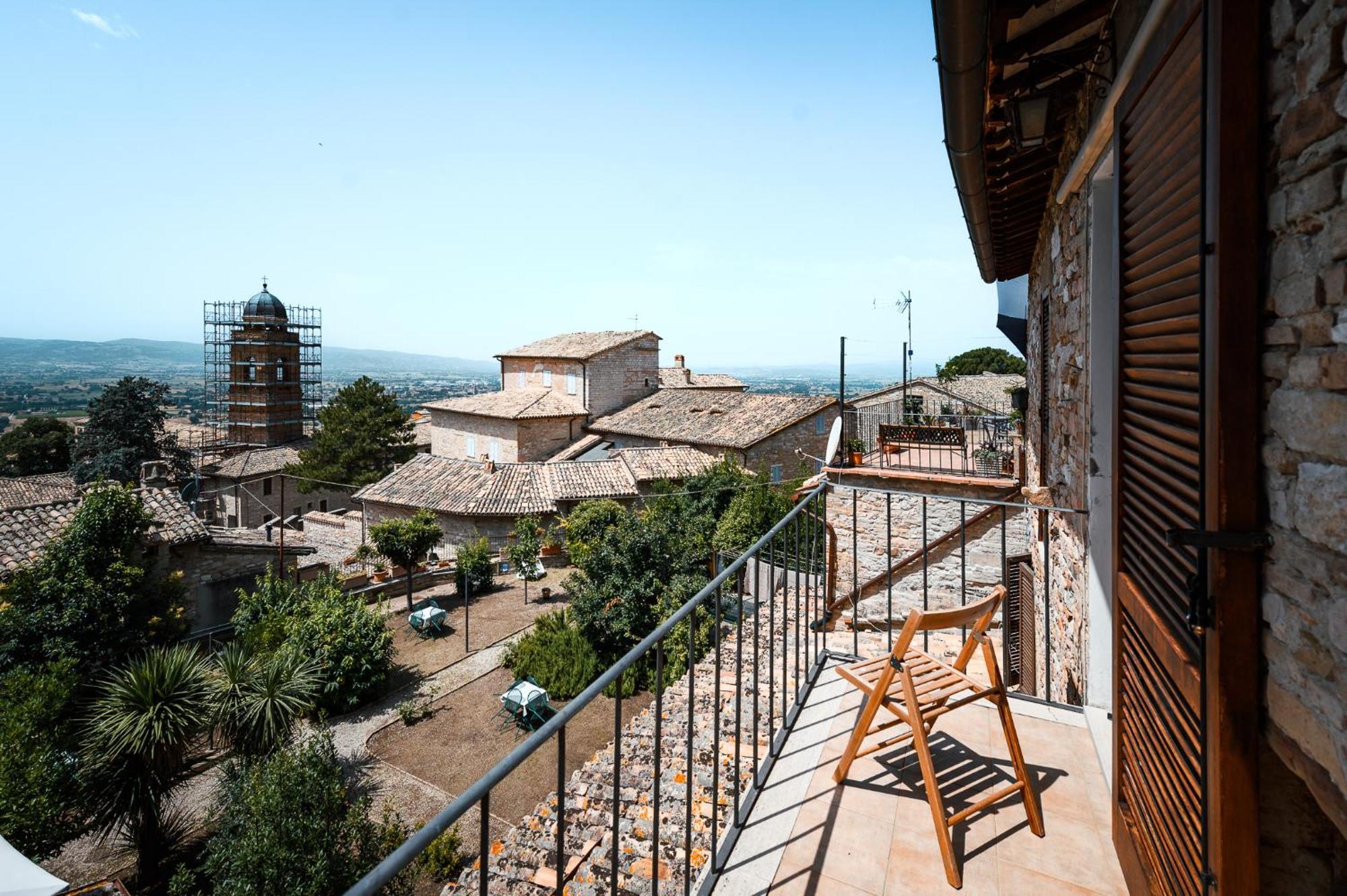 Roof Garden Rooms Assis Exterior foto